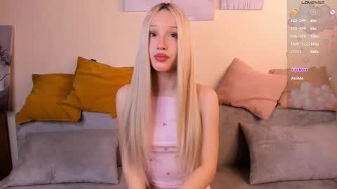 Hi im Hannah online show from 03.18.26
