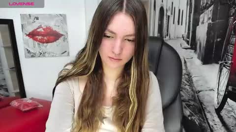 Sophi  online show from 11.25.25