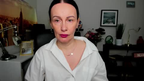 Snapshot of velvet_jasmine chatting on 09.20.25 Jasmine online show from 09.20.25