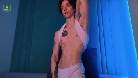 Snapshot of velvet_power chatting on 11.22.25 Ares online show from 11.22.25