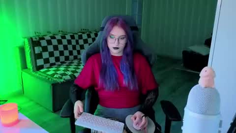 Violet online show from 07.10.26