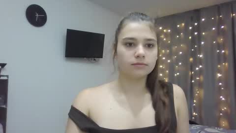 velveted_ivy online show from 10.31.25