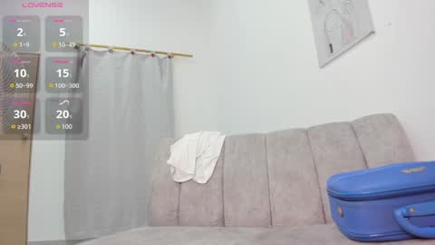 Velvetluna online show from 04.25.26