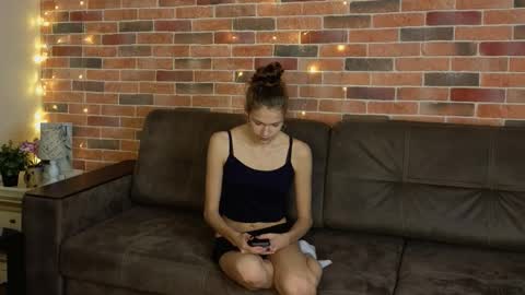 Snapshot of velvetrisque chatting on 01.15.26 Kelly online show from 01.15.26