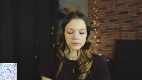 Snapshot of velvetrisque chatting on 03.01.26 Kelly online show from 03.01.26