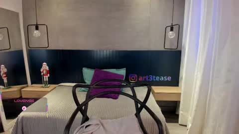 velvettease_ online show from 12.16.25