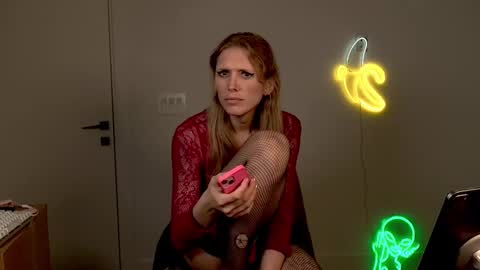 VelvetTGirl online show from 03.02.26