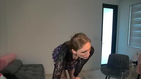 Snapshot of velvettgirl chatting on 06.14.26 VelvetTGirl online show from 06.14.26