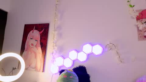 Snapshot of velvetvibes_ chatting on 12.23.25 velvetvibes_ online show from 12.23.25