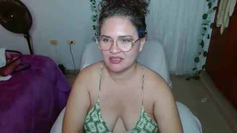 venecasexy44 online show from 04.25.26