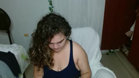 venecasexy44 online show from 04.28.26
