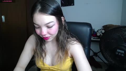Snapshot of venelope1 chatting on 02.01.25 Venelope 3 online show from 02.01.25