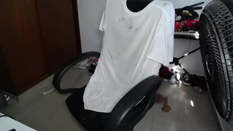 Snapshot of venelope1 chatting on 11.08.25 Venelope 3 online show from 11.08.25