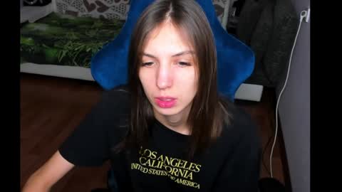 veneradi615 online show from 01.26.25