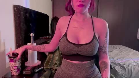 Snapshot of venicebtch666 chatting on 10.13.25 Lanna online show from 10.13.25