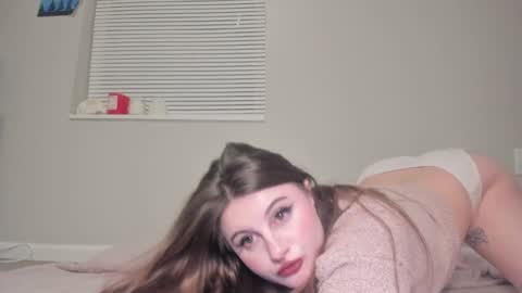 Snapshot of venicebtchh chatting on 12.14.25 Harley instahailharleyy online show from 12.14.25