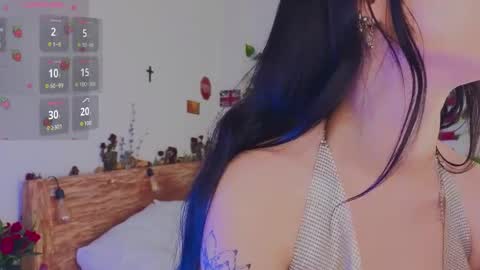Vivian online show from 04.28.26