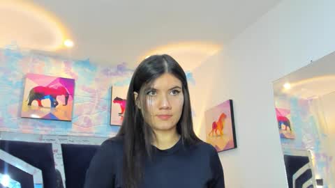 Snapshot of venus09_ chatting on 12.15.25 Vennus online show from 12.15.25