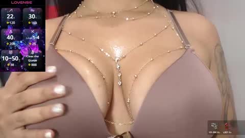 Snapshot of venus_0110 chatting on 03.09.25 Venus Veracruz online show from 03.09.25