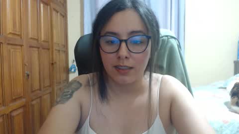 Snapshot of venus_cat_ chatting on 12.02.25 Venus online show from 12.02.25