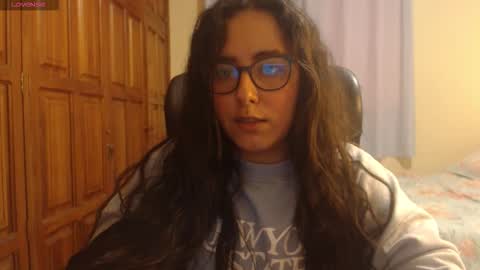 Snapshot of venus_cat_ chatting on 12.18.25 Venus online show from 12.18.25