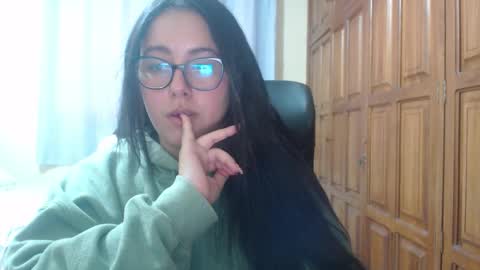 Snapshot of venus_cat_ chatting on 01.13.26 Venus online show from 01.13.26