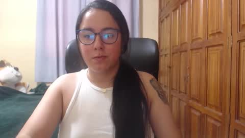 Snapshot of venus_cat_ chatting on 02.04.26 Venus online show from 02.04.26