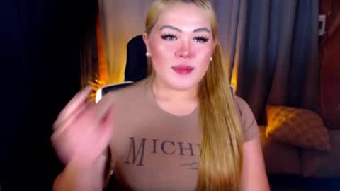 I am Colly Your mystery girl online show from 07.11.26