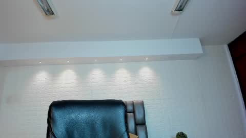Venus Cooperr online show from 07.20.26