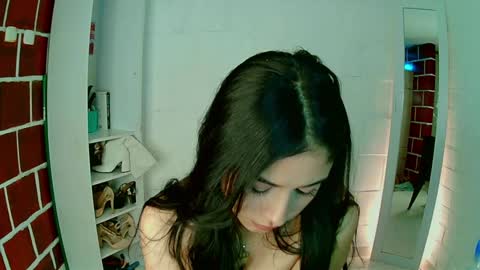 Snapshot of venus_megan chatting on 01.06.25 emily independent account MY conextion 1100 GTM to 17hr GTM online show from 01.06.25