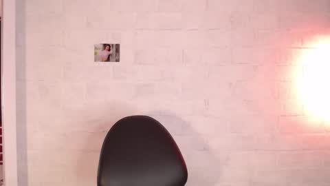 Snapshot of venus_megan chatting on 03.08.25 emily independent account MY conextion 1100 GTM to 17hr GTM online show from 03.08.25