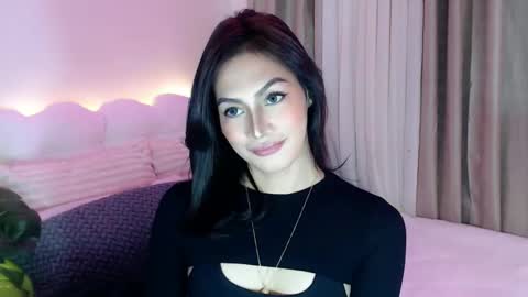 Snapshot of venus_sunrise07xx chatting on 03.25.26 Venus Sunrise Bombshell online show from 03.25.26