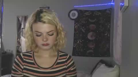 Miss Venus online show from 11.13.25