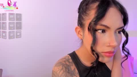 Snapshot of venusevans1 chatting on 12.13.25 Venus Evans online show from 12.13.25