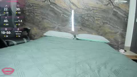 venuss09 online show from 03.01.25