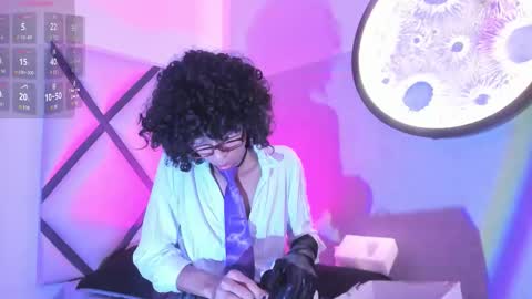 Snapshot of venuss_03 chatting on 12.20.25 venuss_03 online show from 12.20.25