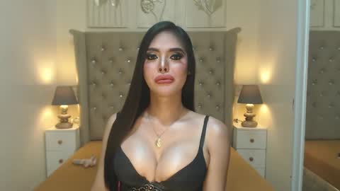 venusxes online show from 01.04.25