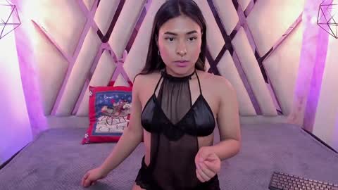 Snapshot of verabest chatting on 12.20.24 Domelipa online show from 12.20.24