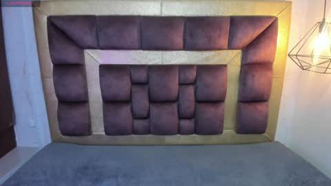 Snapshot of verabest chatting on 01.04.25 Domelipa online show from 01.04.25