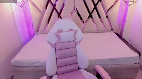 Snapshot of verabest chatting on 02.23.25 Domelipa online show from 02.23.25