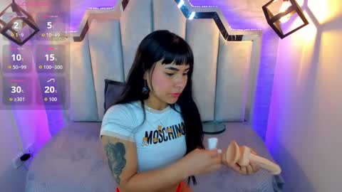 Snapshot of verabest chatting on 12.15.25 Domelipa online show from 12.15.25