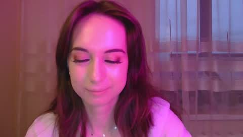 Una online show from 10.19.25