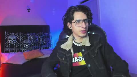 Snapshot of vergil_noir chatting on 04.30.26 vergil_noir online show from 04.30.26