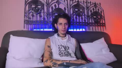 Snapshot of vergil_noir chatting on 05.27.26 vergil_noir online show from 05.27.26