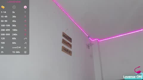 Snapshot of verocute7 chatting on 12.17.24 Vero online show from 12.17.24