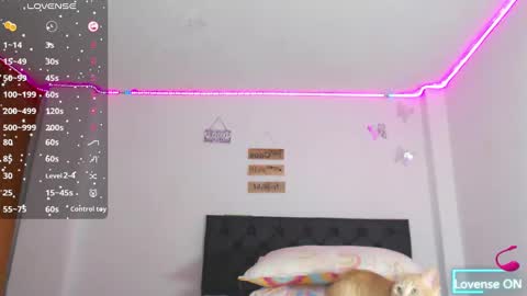 Snapshot of verocute7 chatting on 03.10.25 Vero online show from 03.10.25