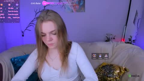 Snapshot of veronica_bubble chatting on 10.09.25 Ronni online show from 10.09.25