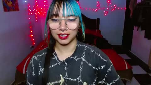 Veronica online show from 11.21.25