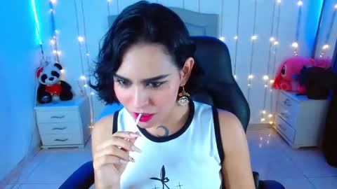 veronica_luar online show from 10.21.25