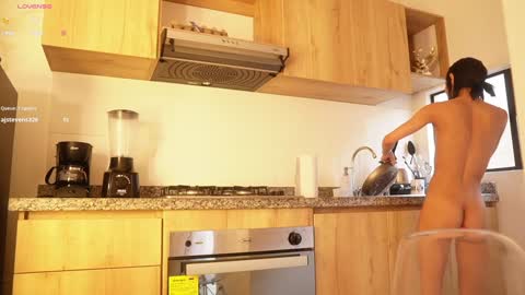 Veronica online show from 12.24.24